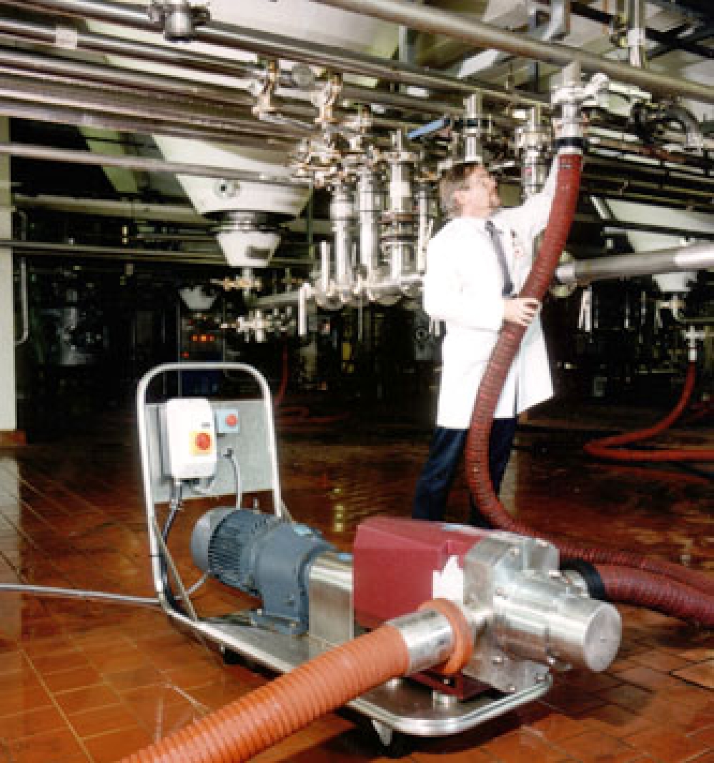 Pompy Alfa Laval do napojów - Jako uznany lider na rynku technologii pompowania Alfa Laval&nbsp;stoi w pierwszym szeregu dostawc&oacute;w pomp krzywkowych dla przemysłu produkcji napoj&oacute;w.&nbsp;
